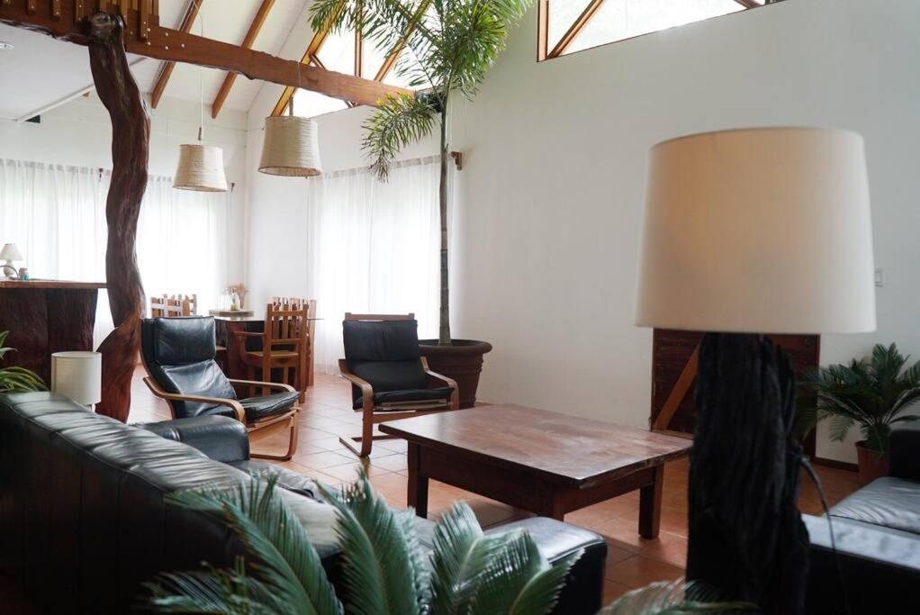 Casa Moes Villa Cahuita Exteriör bild