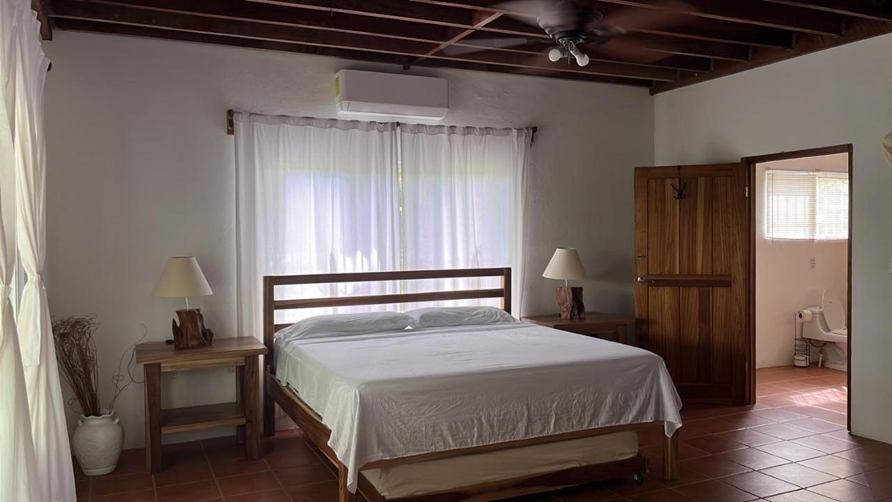 Casa Moes Villa Cahuita Exteriör bild
